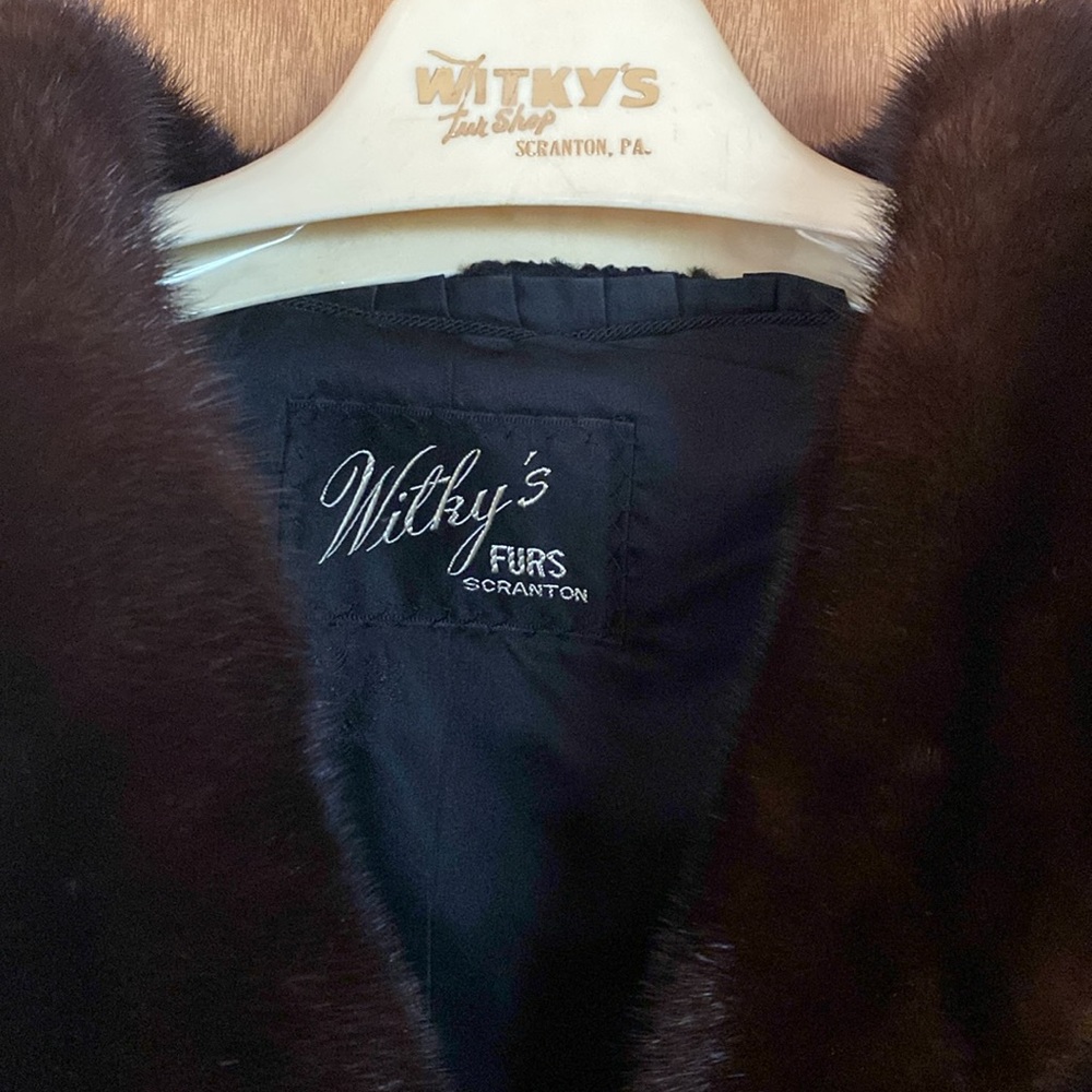 Vintage mint condition fur collar coat